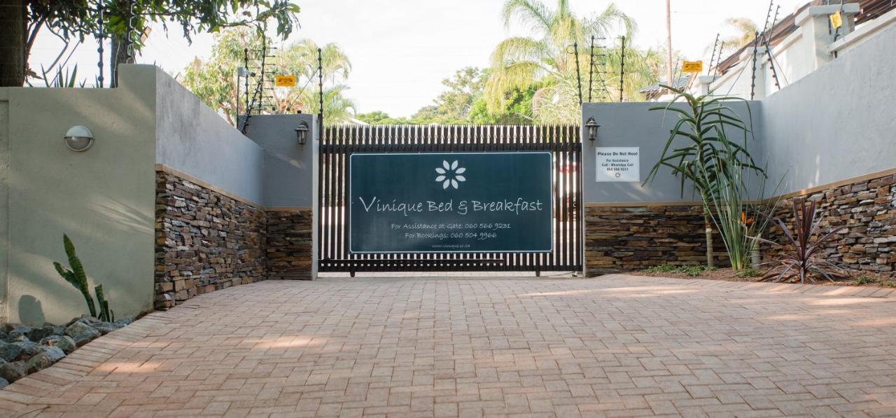 Vinique Guesthouse Mbombela Exteriör bild