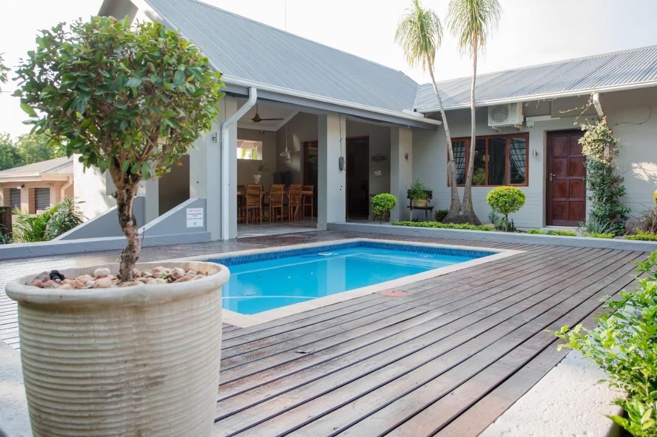 Vinique Guesthouse Mbombela Exteriör bild
