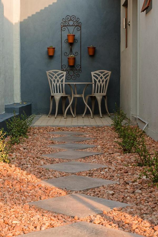Vinique Guesthouse Mbombela Exteriör bild