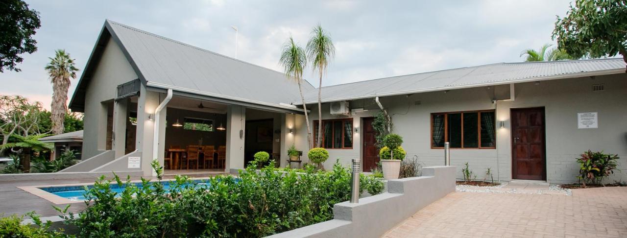 Vinique Guesthouse Mbombela Exteriör bild